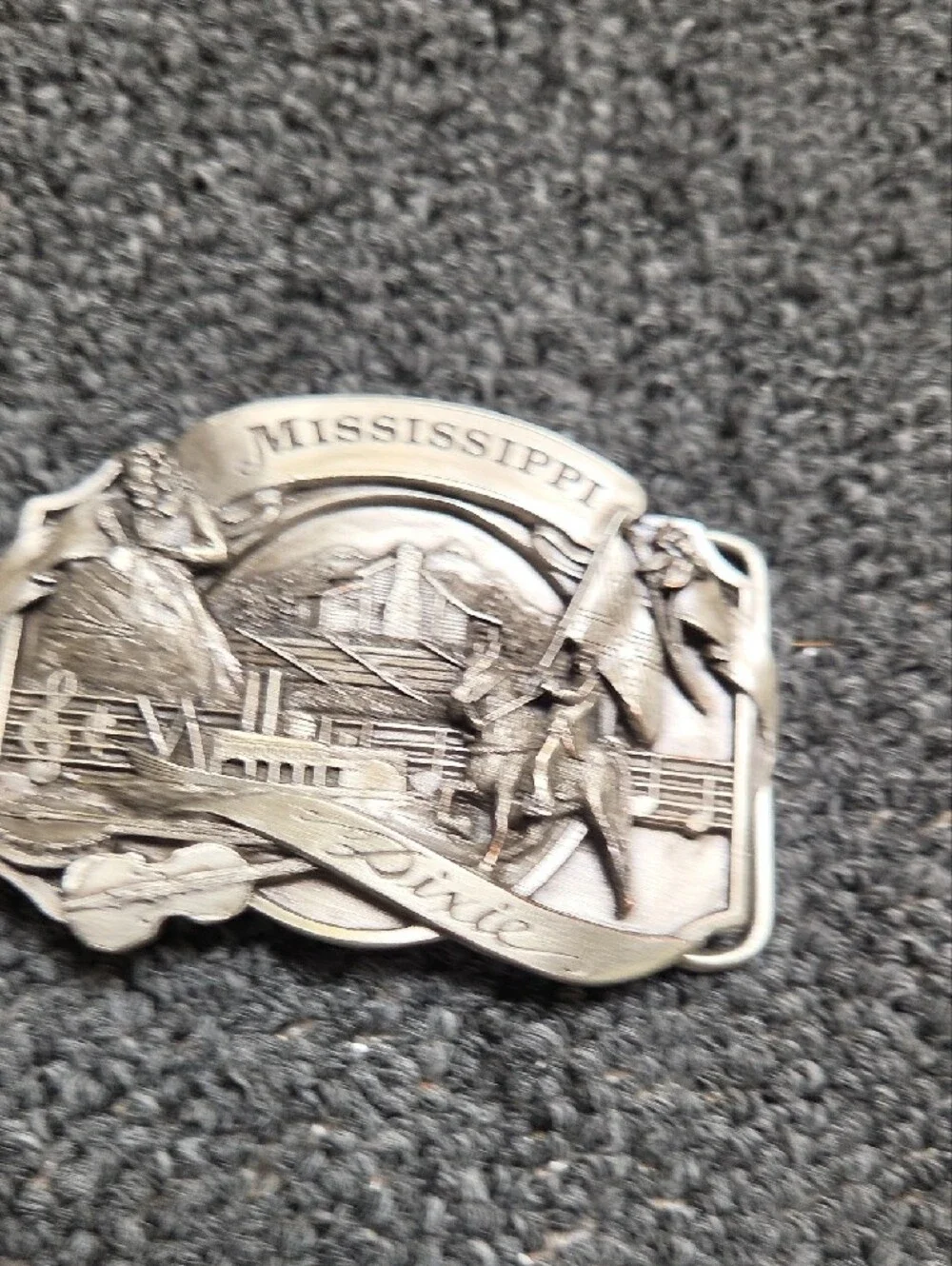 Mississippi Dixie Silver-Tone Belt Buckle